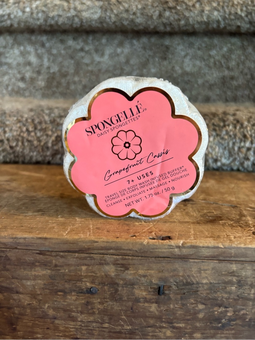 Spongellé Daisy Spongettes Grapefruit Cassis Body Buffer